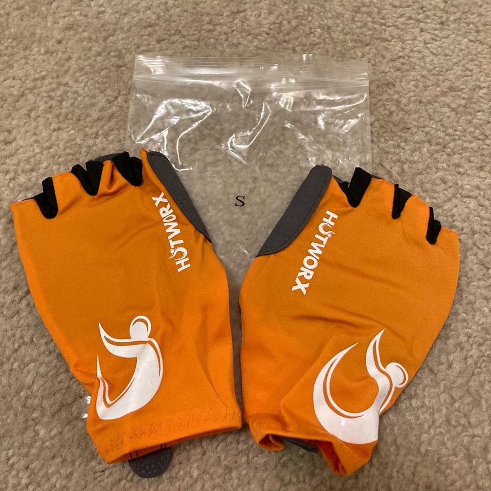 🔥HOTWORX HITT Workout Gloves - Small